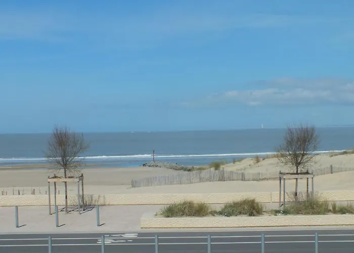 Face A L'ocean * Soulac-sur-Mer